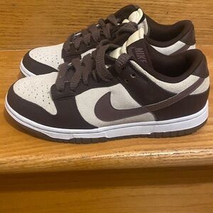 Nike Women's Sneakers Brown and Cream